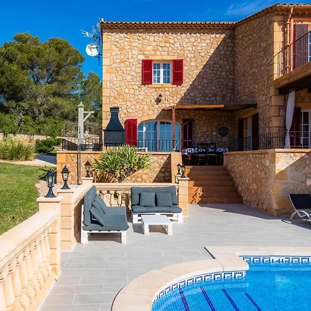 Villa Maria *